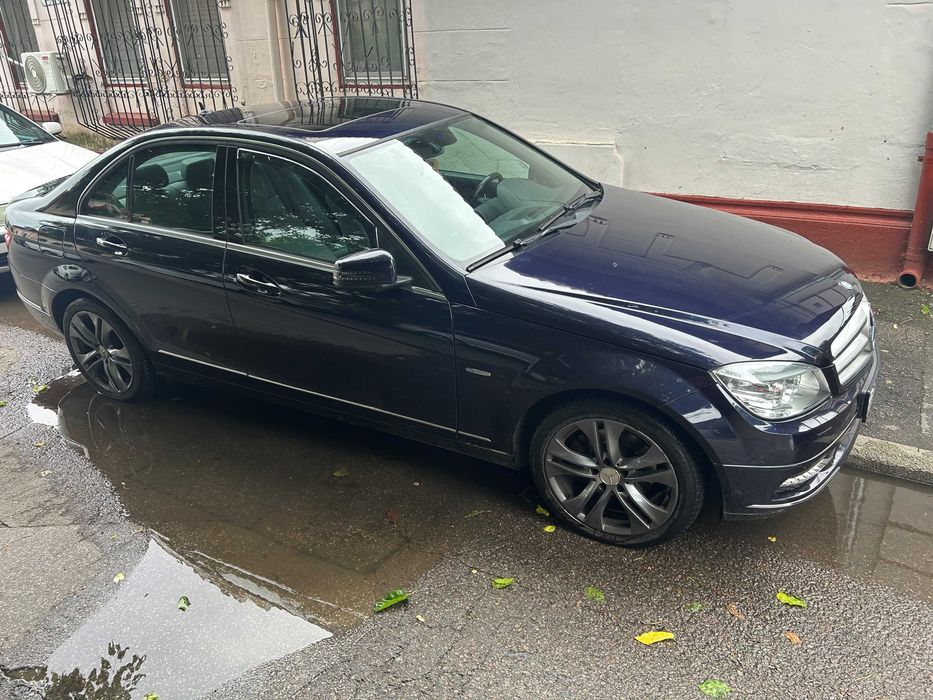 MERCEDES-BENZ C-Class 2010 — imagine 4