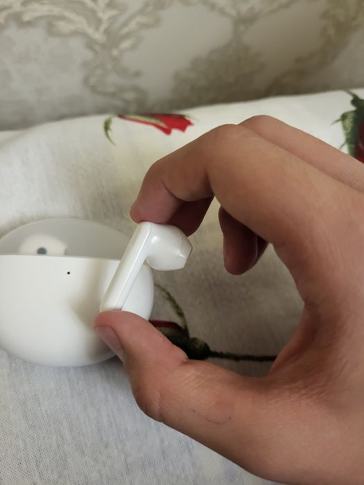 Наушники Oppo Echo air 2