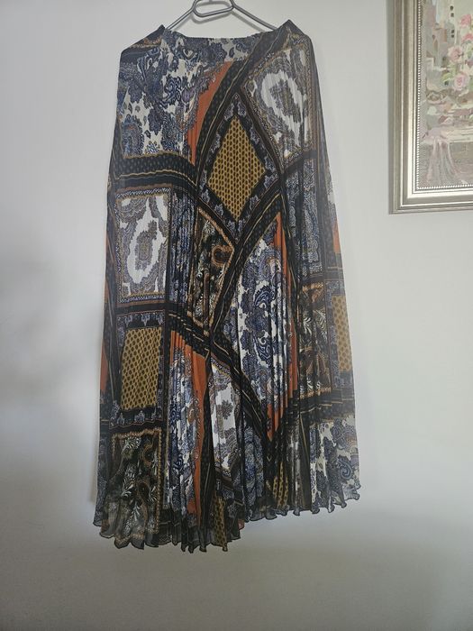 Fusta lunga, ampla material plisat H&M  marime S