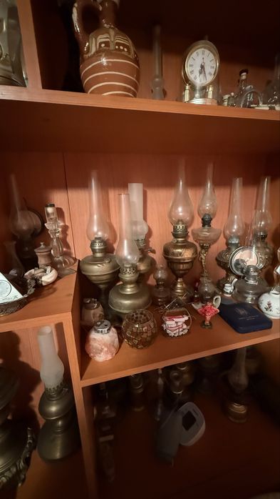Vând colecție de lămpi vechi pe petrol cu fitil si glob sticla