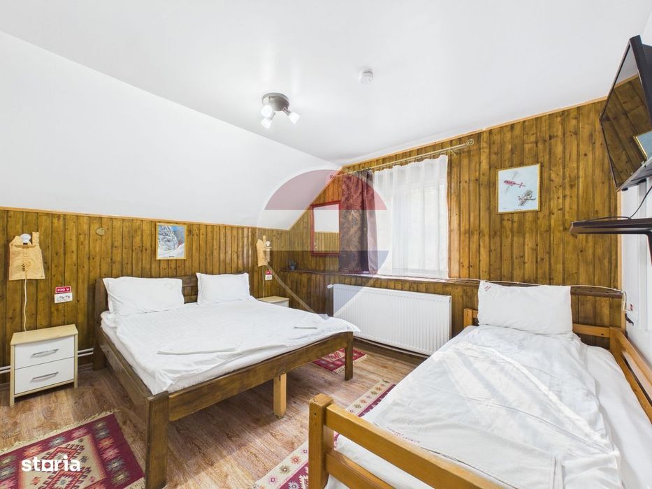 Cabana Belvedere, 10 camere, 3702 mp teren, Platoul Padina