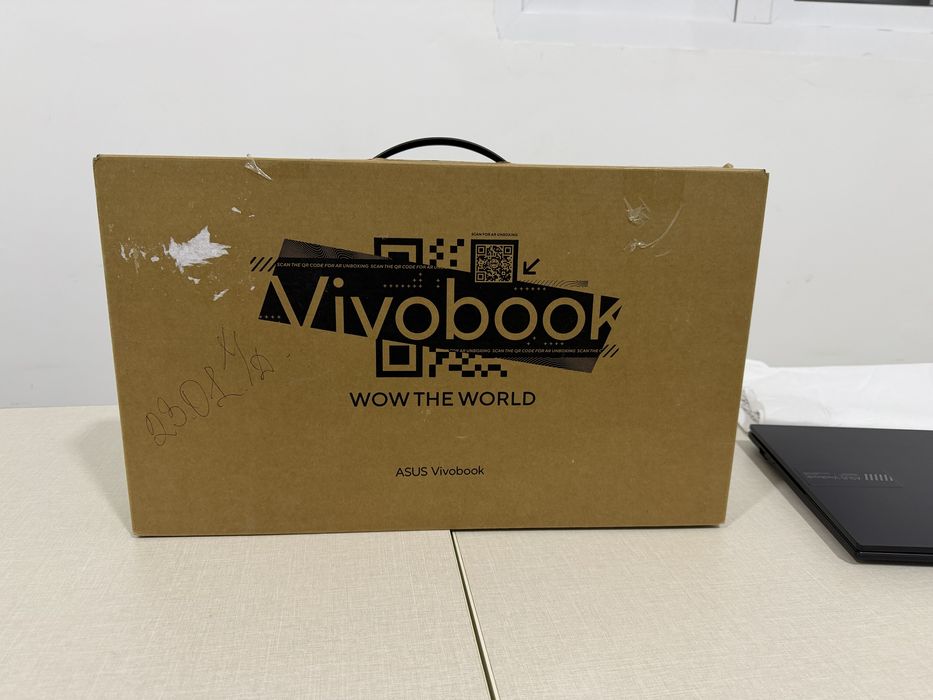 Yangi Asus VivoBook OLED Ryzen 5 8GB 512GB SSD