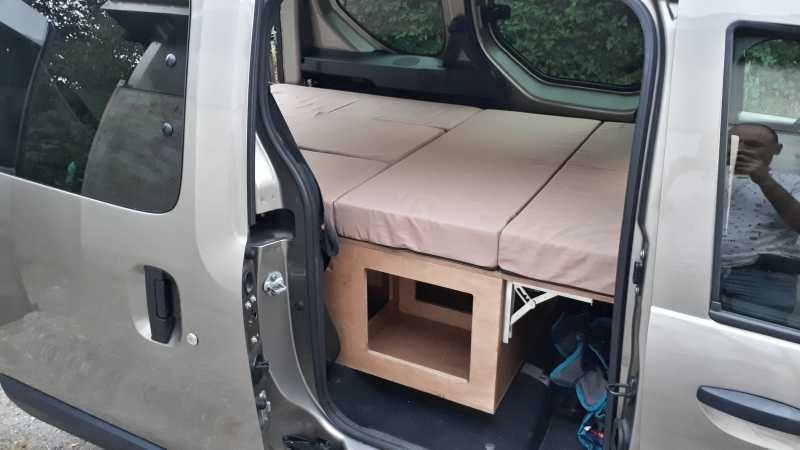 Продавам оборудване за преустройство на Dacia Dokker в миниКемпър.