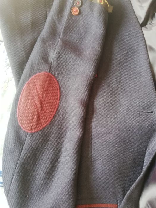 Продам пиджак современный стильный