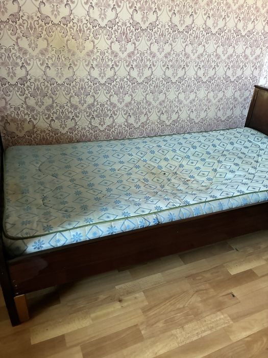 Кровать полуторка