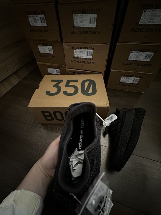 Yeezy 350 v2 black reflective