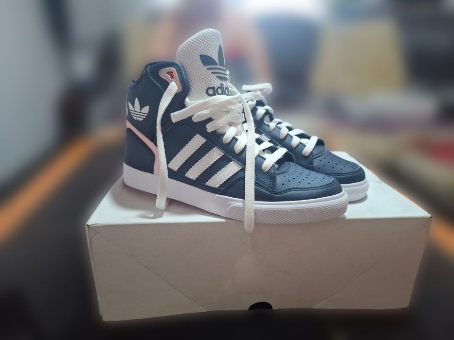 Adidasi Adidas Originals Extaball W