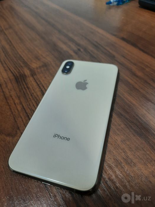 Iphone xs gold  ideal