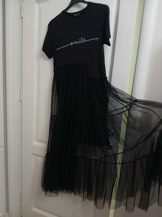 Rochie de culoare neagra