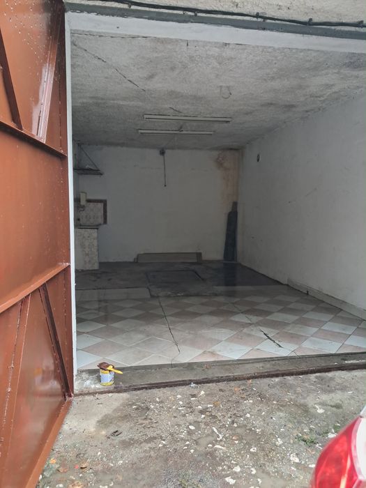 Отдава се гараж за автомобил