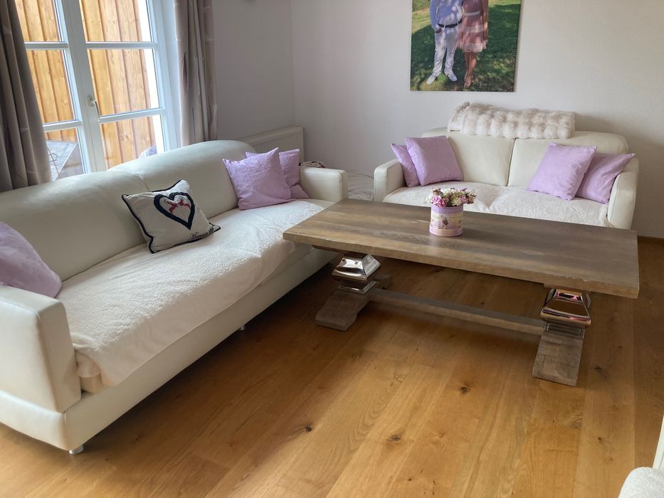 Masă living lemn masiv