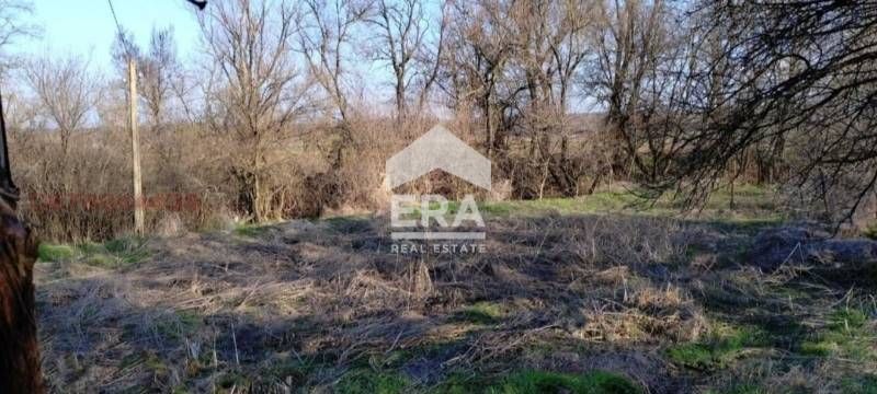 Двуетажна къща в село Корен