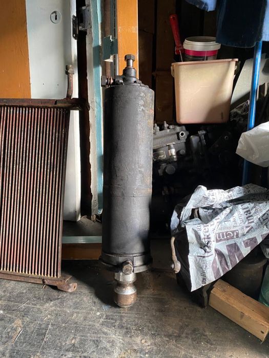 Продам цилиндр гидравлический