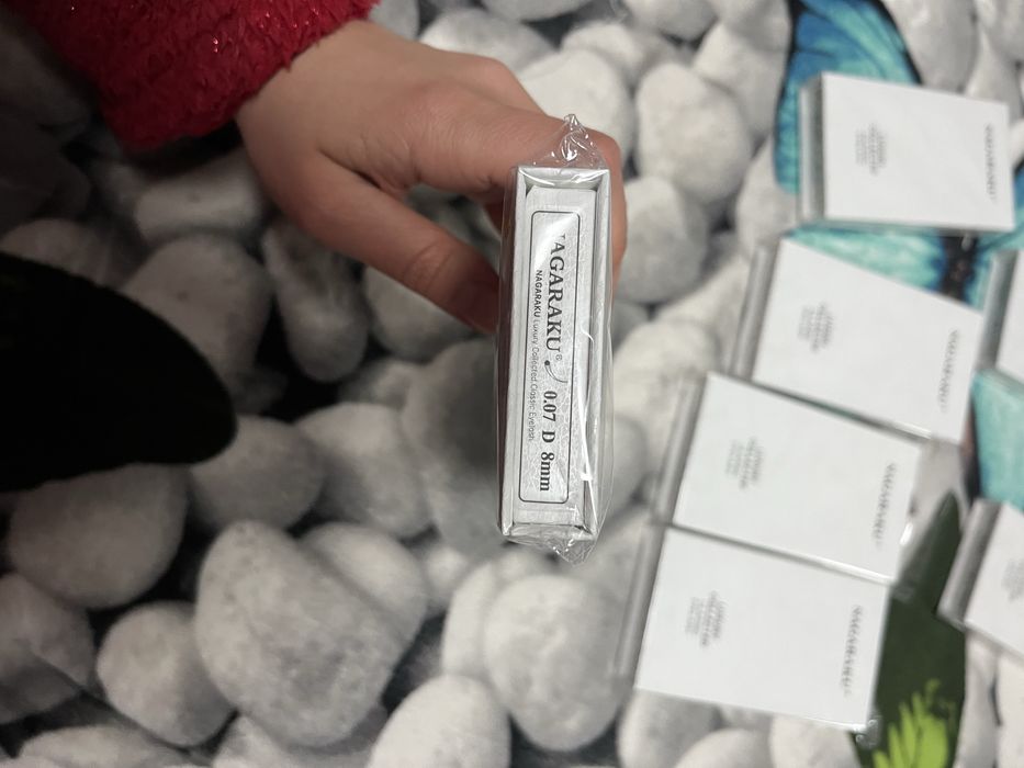 Materiale pentru aplicarea extensiilor de gene