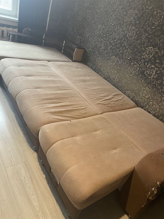 Продам б/у диван 3,5 метра
