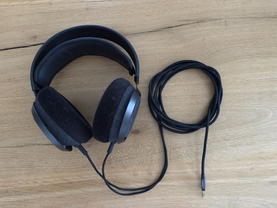 Casti Philips Fidelio X3