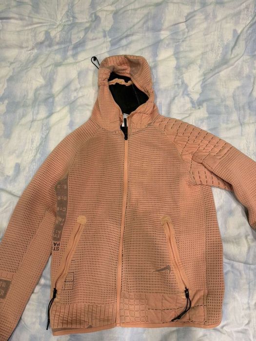 Артикули nike,guess