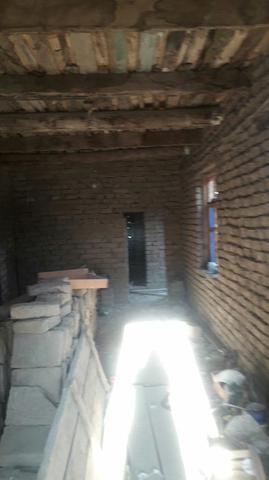 Продаётся дом на земле город Наваий ,нарпай 3-е отделение, 8 сотак,