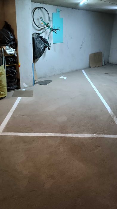 Продава ГАРАЖ, ПАРКОМЯСТО, гр. София, улица Любляна 42.