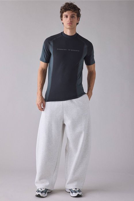 Футболка Nike Tech