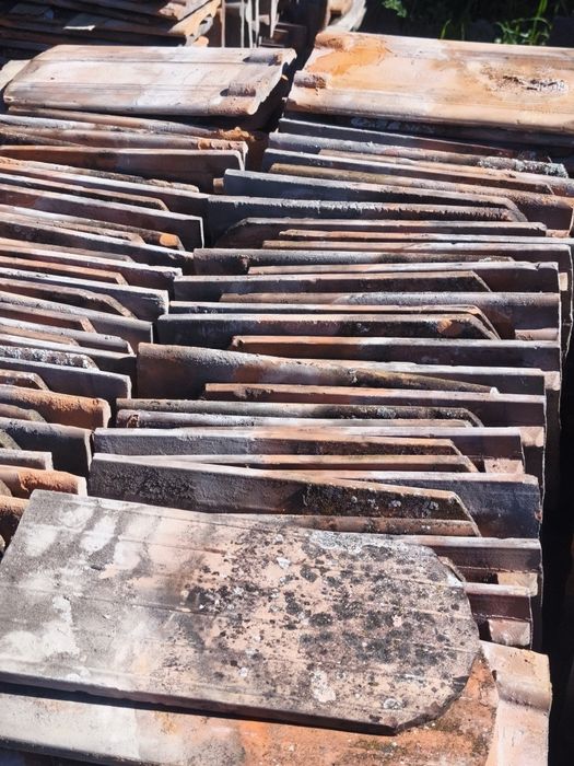 Țiglă solzi ceramică veche din renovare – Jimbolia, Duna, Bramac – Stare buna