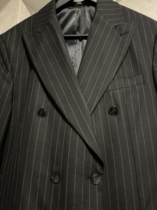 Vand Costum Negru Duffy