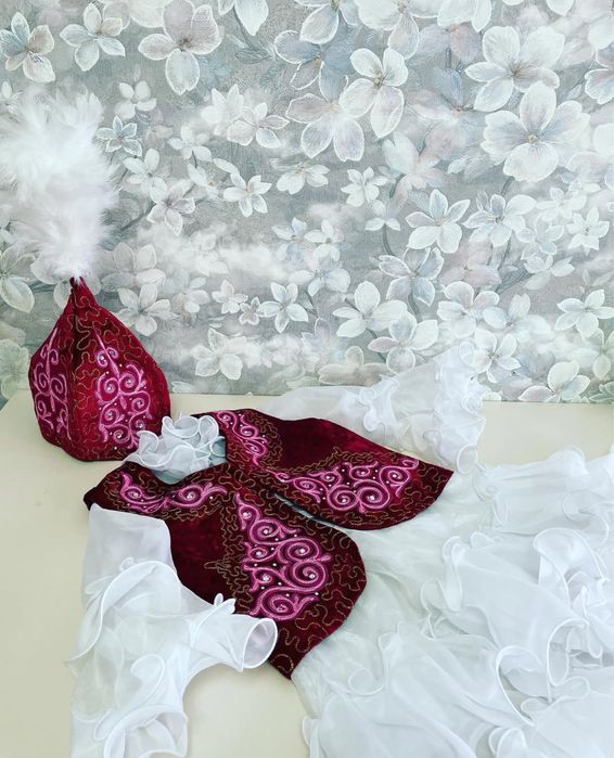 Прокат национальных детских костюмов