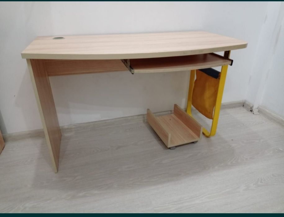 Шкаф угловой вещевой