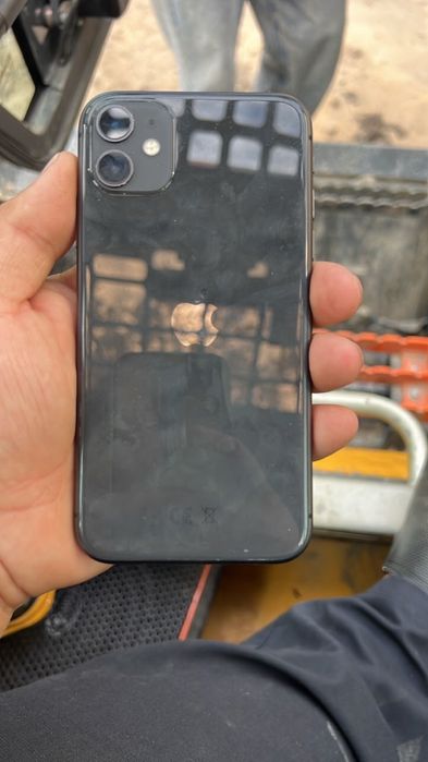 Iphone 11 128 g и айфон 11-64 г