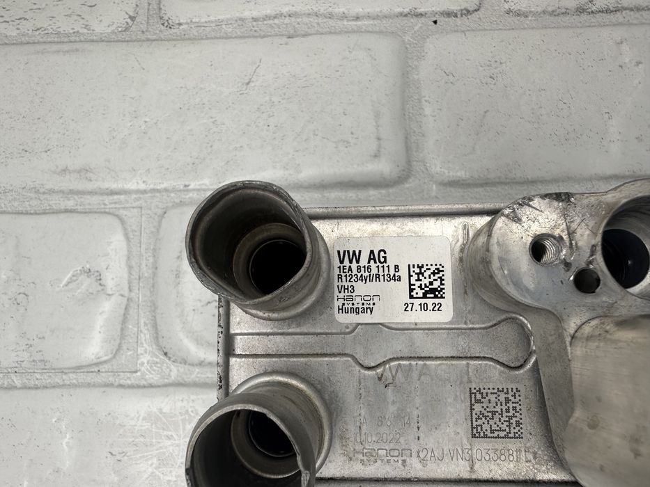 Топлообменник AUDI VW 1EA816111B 1EA816590B