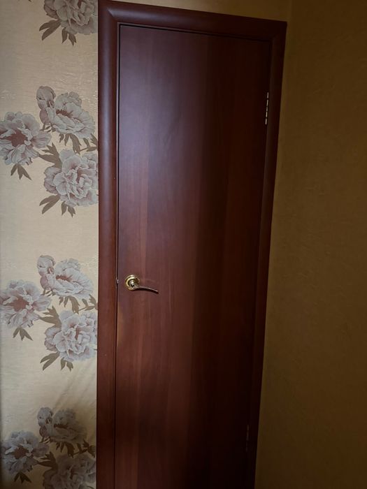 Продам двери межкомнатные