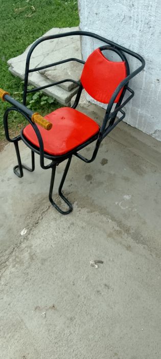 Продам сидушку для малышей на велек