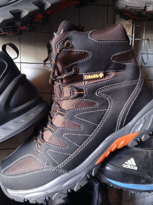 Кроссовки зимние