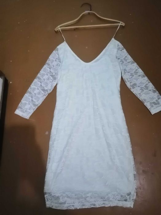 Кружевное платья.