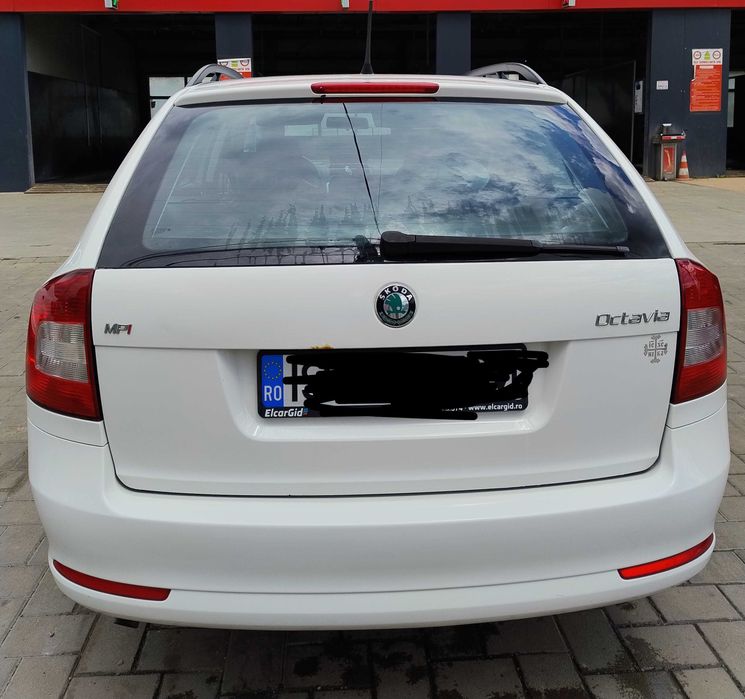 SKODA Octavia 2011 — imagine 3