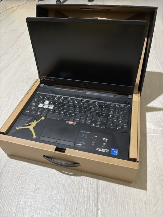 Laptop Gaming Tuf f15 rtx 3050 i5 12500 16gb ram 144 hz