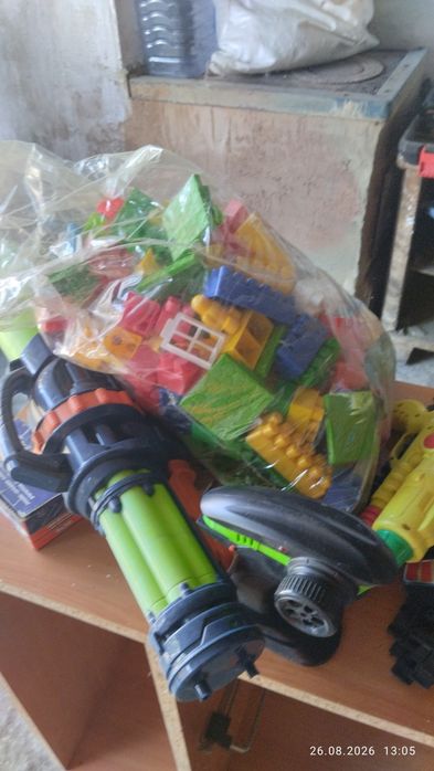 Продам детские игрушки
