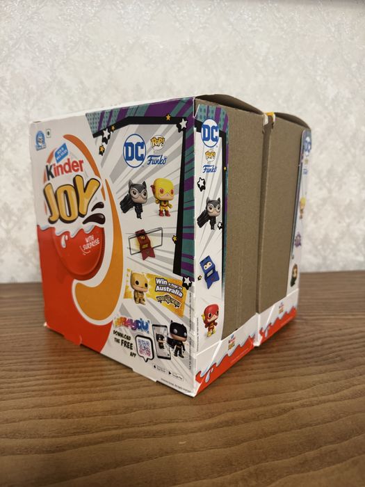 Продам коробку киндер джой дс