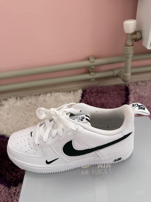Обувки Nike Air Force 1