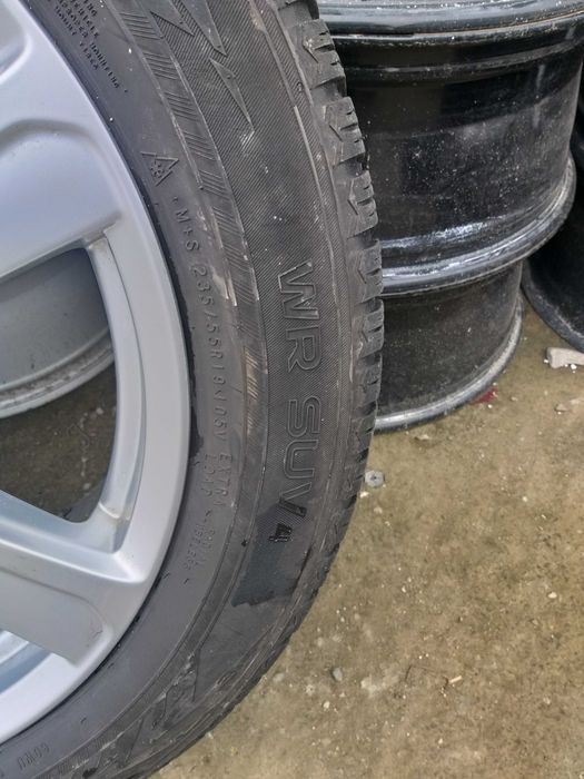 Set 4 anvelope Nokian WR Suv 4 235 55 R19 Dot 1819 ci305