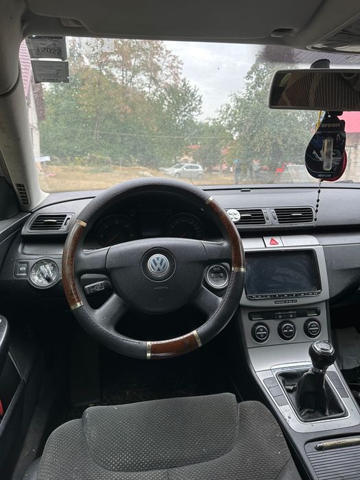 Vând vw Passat B6