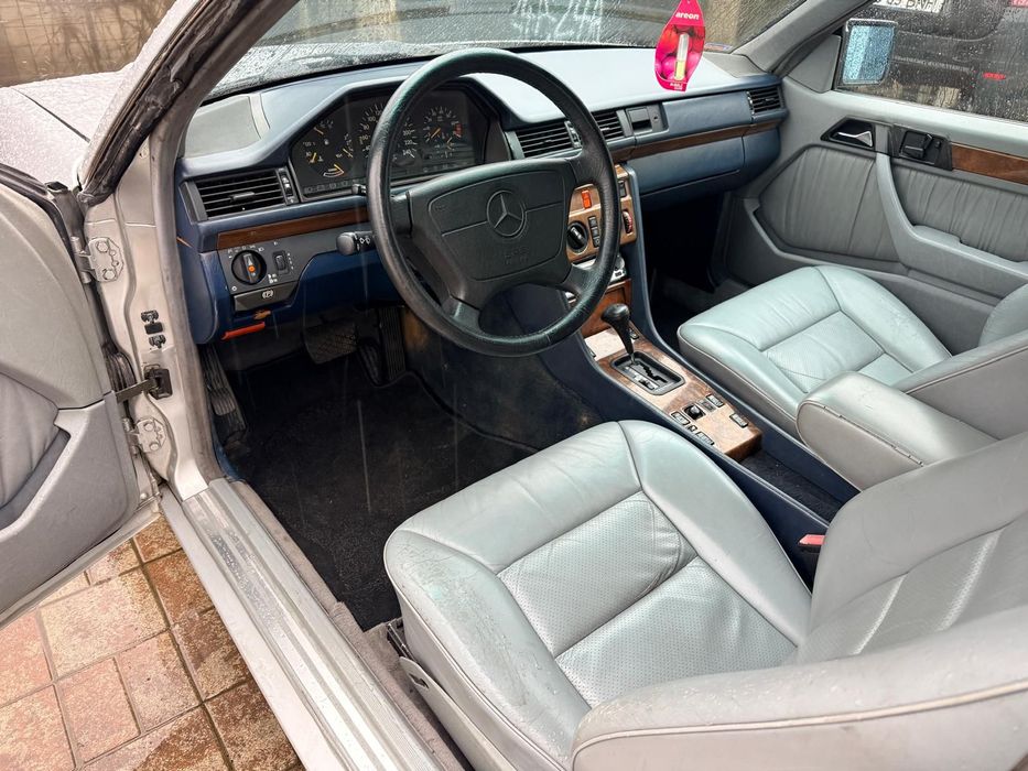 Mercedes-Benz E-Class 1991 benzină, 7.900 € — imagine 4