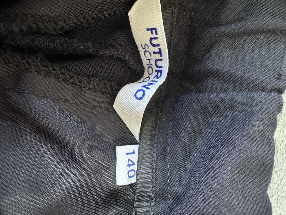 Продам школьные брюки на мальчика