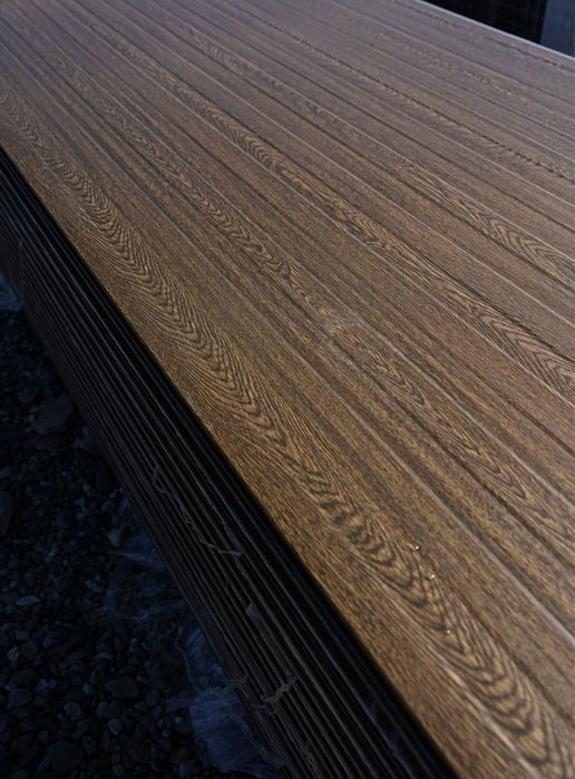 Panouri Sandwich Maro-Mahon imitație lemn