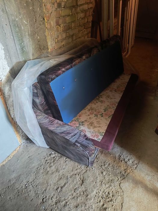 диван запазен в отлично състояние