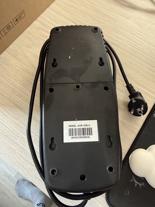SVC Стабилизатор AVR-1200-U