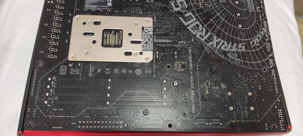 Дъно Asus Rog Strix X670E-F Gaming Wifi AM5