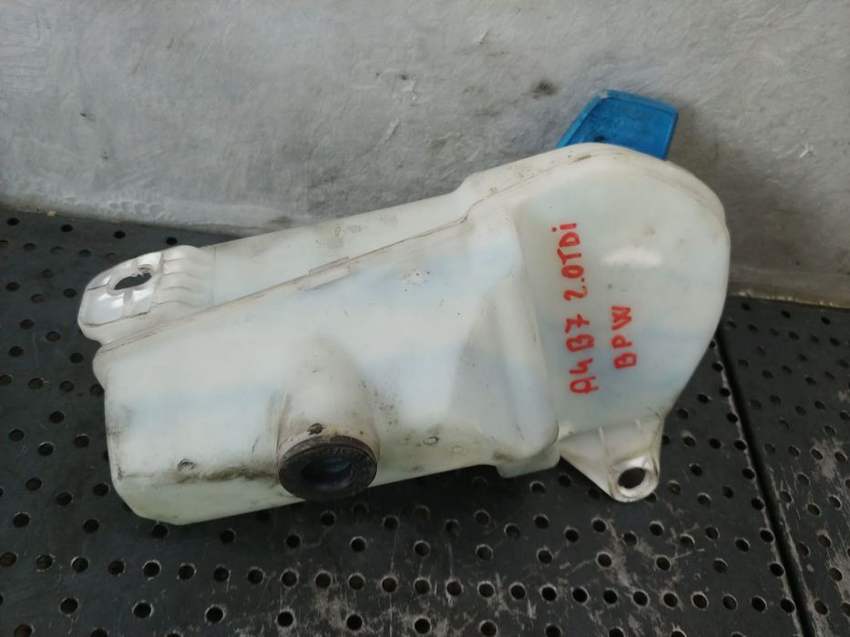 vas lichid parbriz audi a4 b7 8e  8e0955451ap