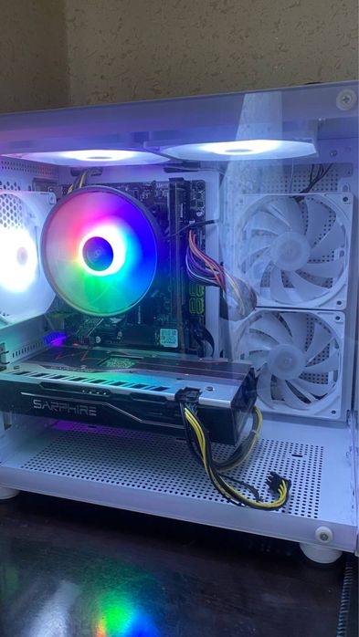 Игровой компютер сотилади