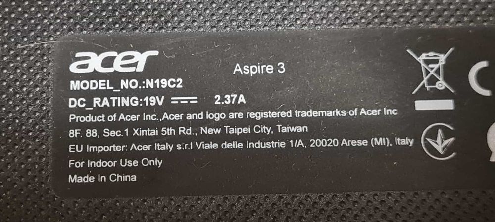 Laptop Acer de 17: cu procesor Celeron N4000,SSD de 250 Gb,4 Gb RAM,stare buna